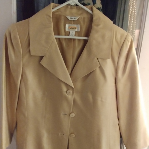 Jacket - Picture 1 of 5